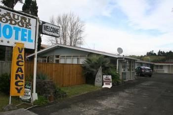 Kauri Motel 3*